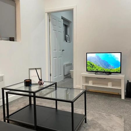 Apartment In Bham City Centre, Free Parking Sleeps 3 เบอร์มิงแฮม ภายนอก รูปภาพ