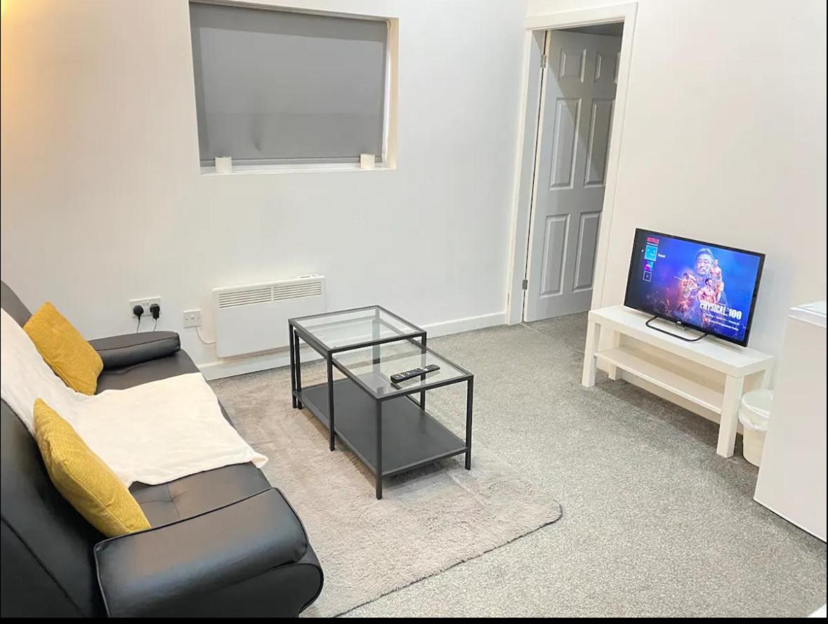 Apartment In Bham City Centre, Free Parking Sleeps 3 เบอร์มิงแฮม ภายนอก รูปภาพ