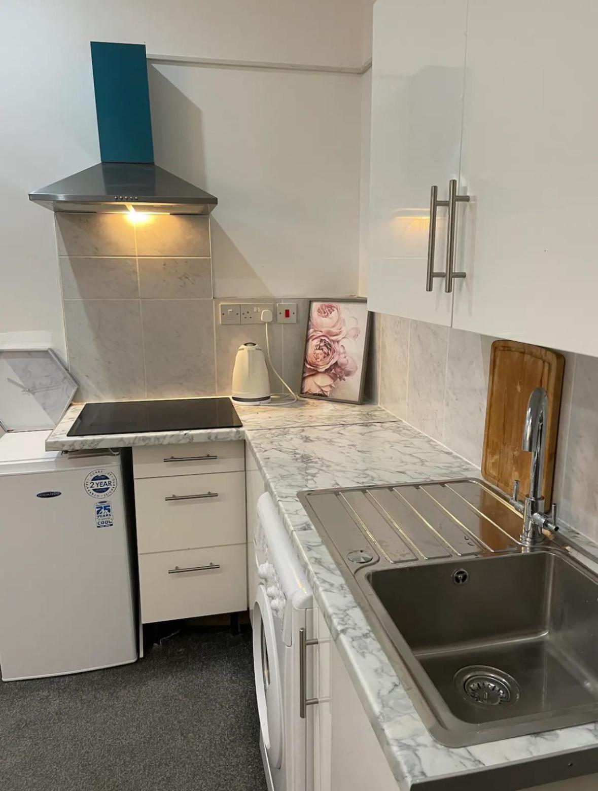Apartment In Bham City Centre, Free Parking Sleeps 3 เบอร์มิงแฮม ภายนอก รูปภาพ
